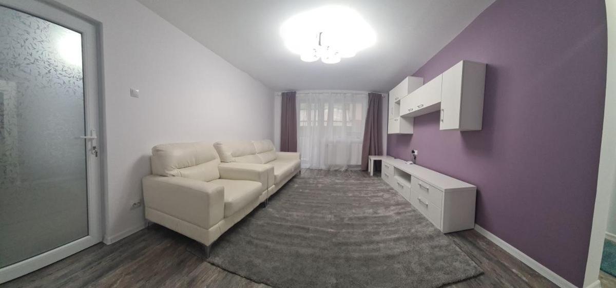 Apartament Terra Targoviste Exterior foto