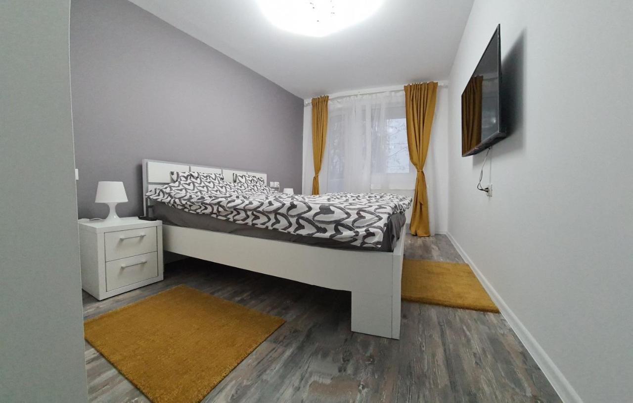 Apartament Terra Targoviste Exterior foto